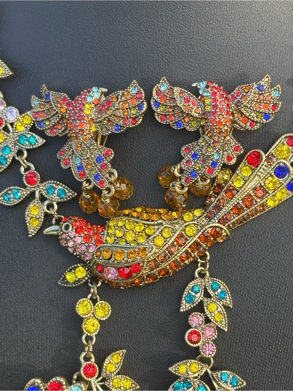 Heidi Daus Breathtaking "Mary's Returns" Bird Pendant & Earrings - Picture 5 of 11
